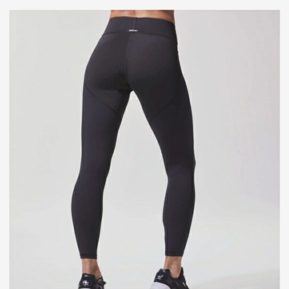 MICHI Cadence Ribbed High Performance 7/8 Length Black Leggings SZ XL MS…
